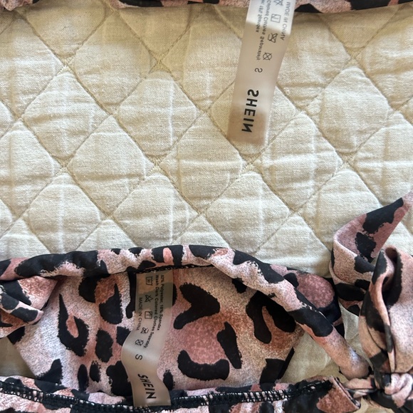 SHEIN leopard print bikini and mauve bikini size small - Picture 3 of 4